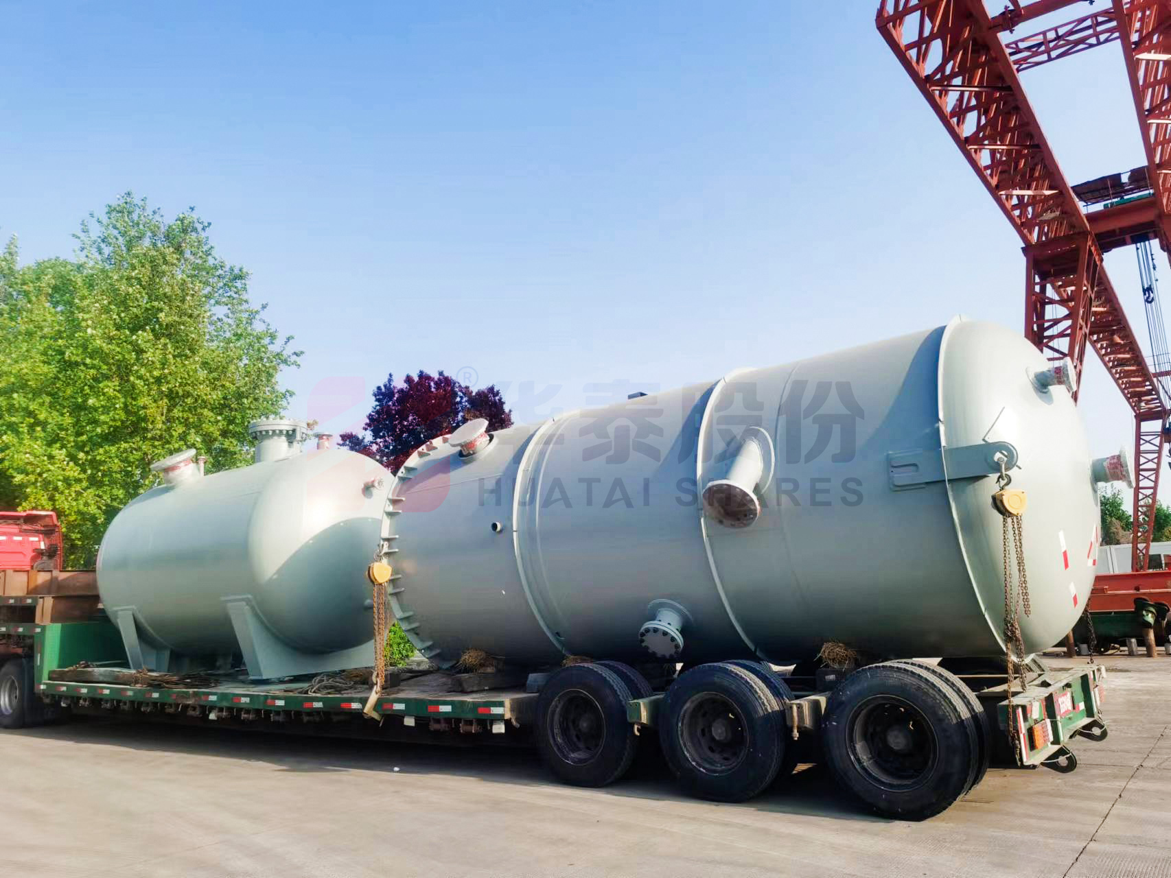 華泰制造 | 祝賀壓力容器罐順利發(fā)貨！